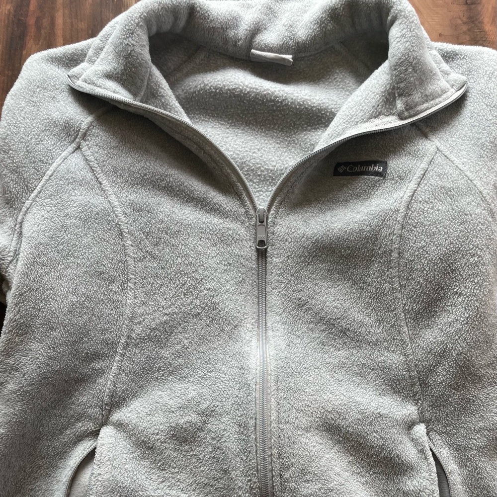 Gray Columbia fleece jacket.